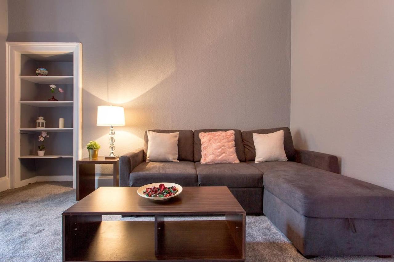 Stunning 2-Bed Apartment In Central Edimburgo Exterior foto