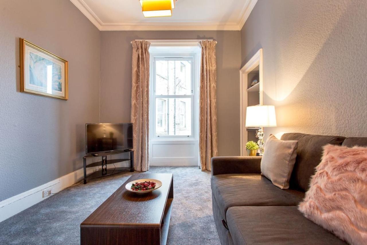 Stunning 2-Bed Apartment In Central Edimburgo Exterior foto