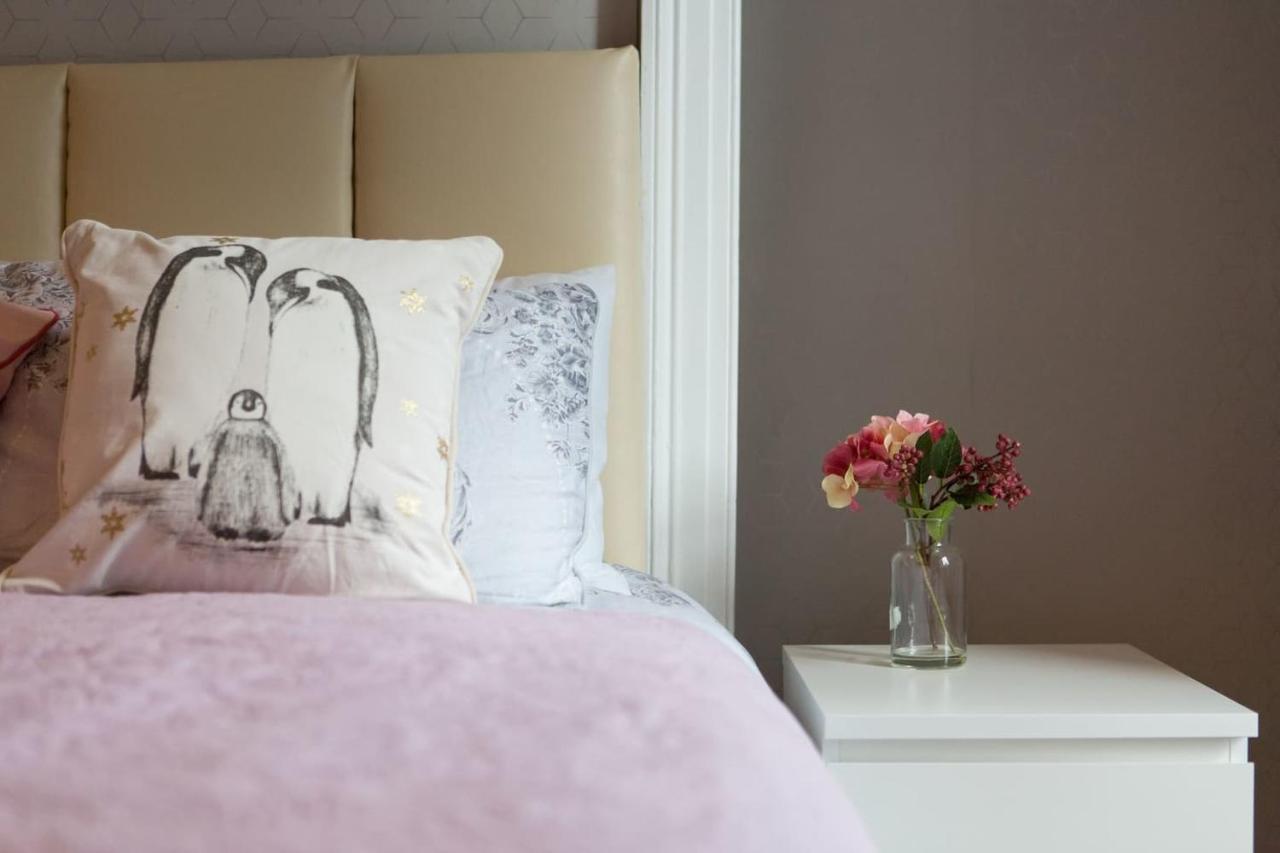 Stunning 2-Bed Apartment In Central Edimburgo Exterior foto
