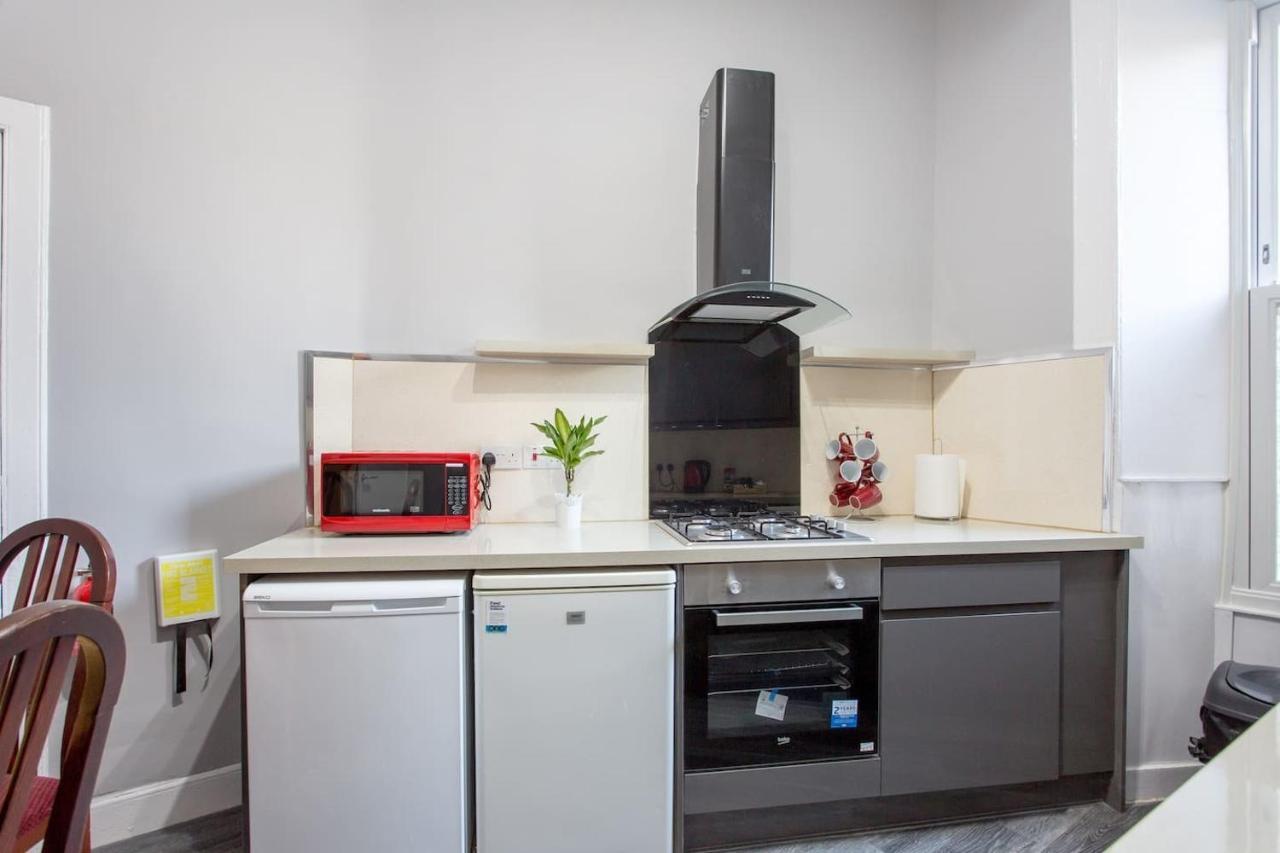 Stunning 2-Bed Apartment In Central Edimburgo Exterior foto