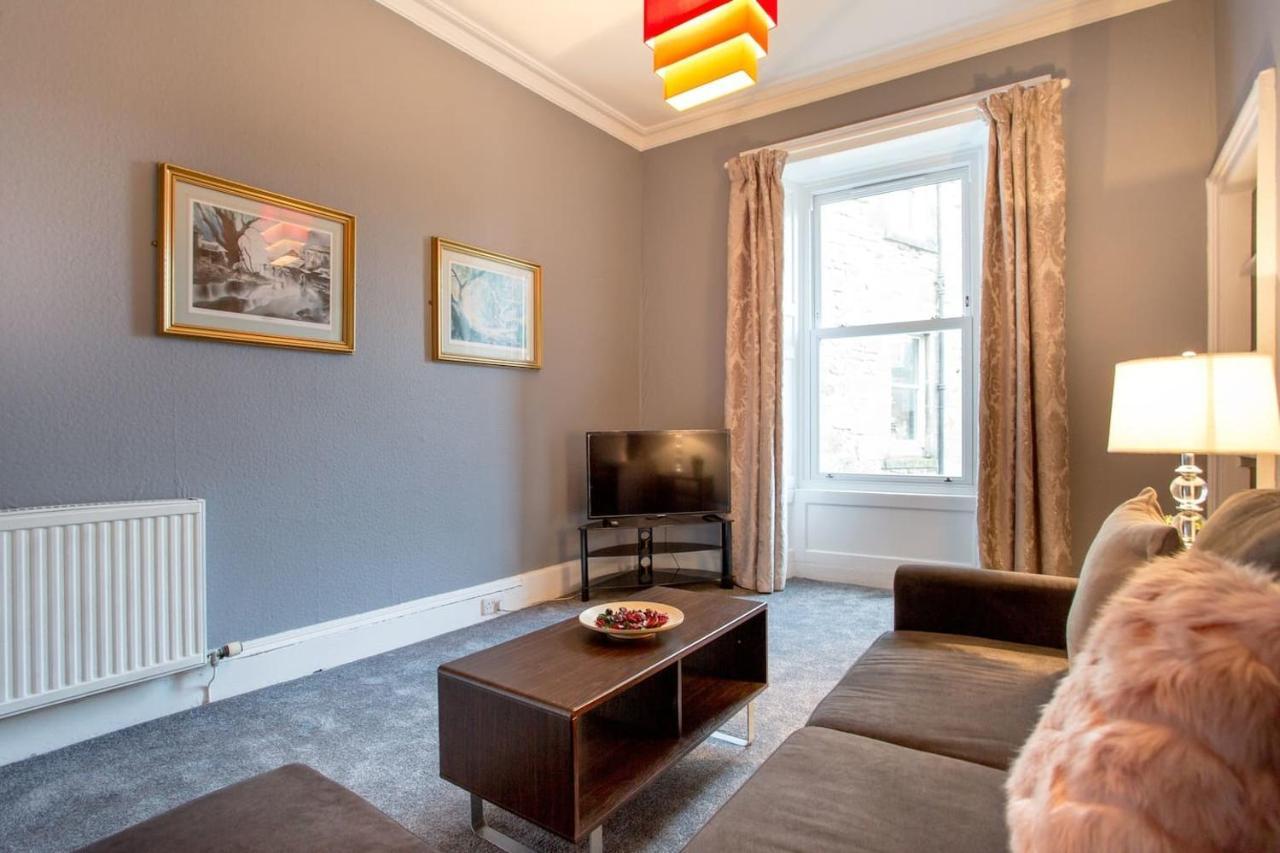 Stunning 2-Bed Apartment In Central Edimburgo Exterior foto