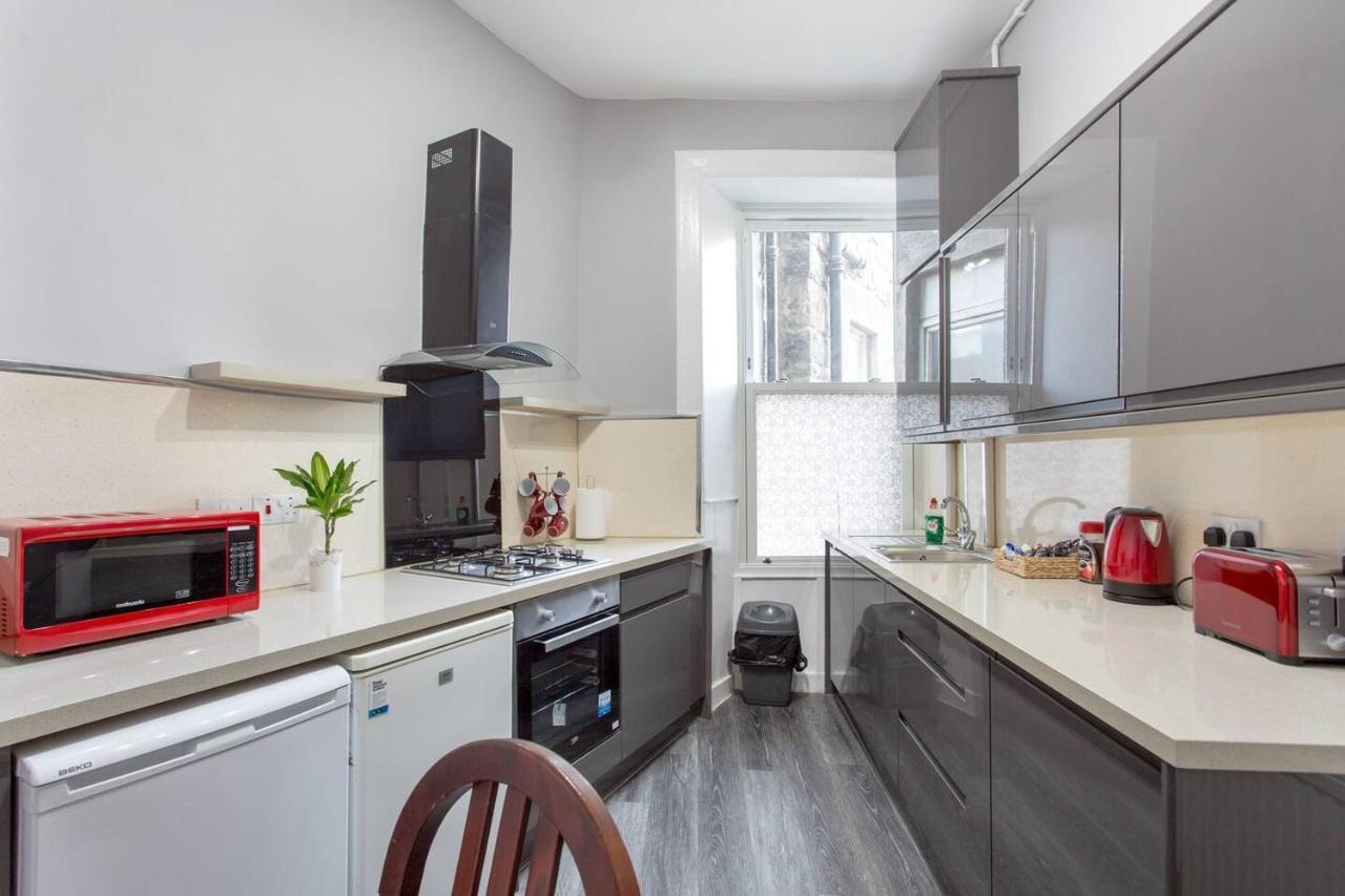 Stunning 2-Bed Apartment In Central Edimburgo Exterior foto